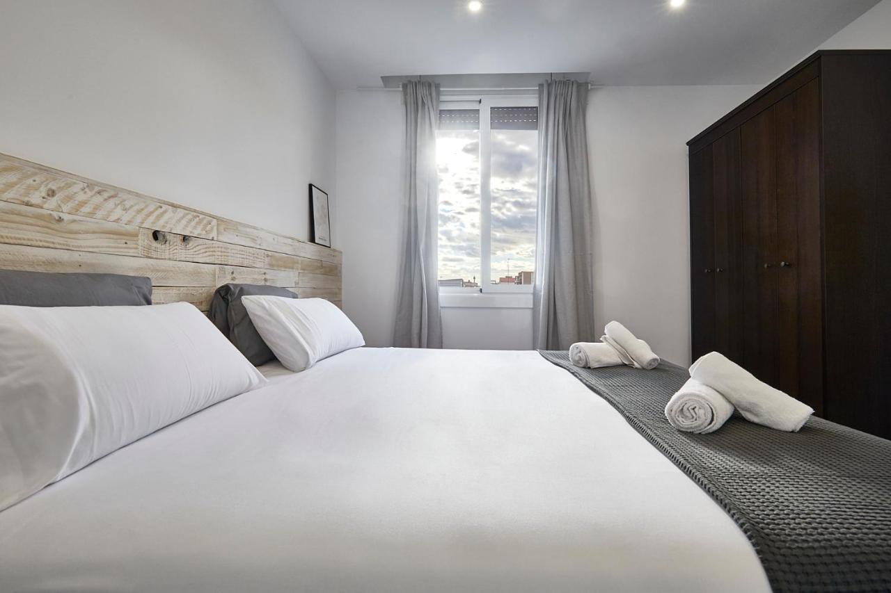 Bbarcelona Fira Superior Flats Apartment Luaran gambar