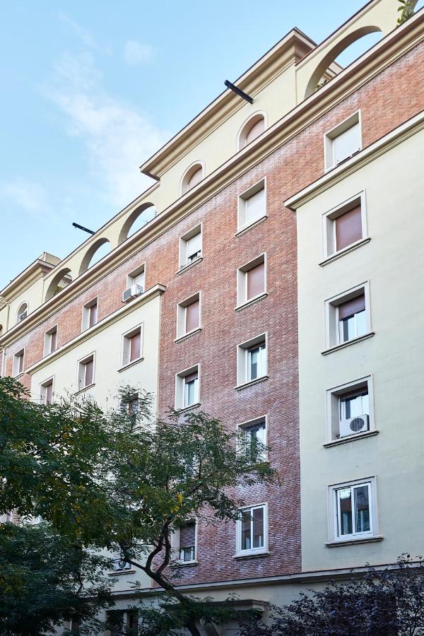 Bbarcelona Fira Superior Flats Apartment Luaran gambar